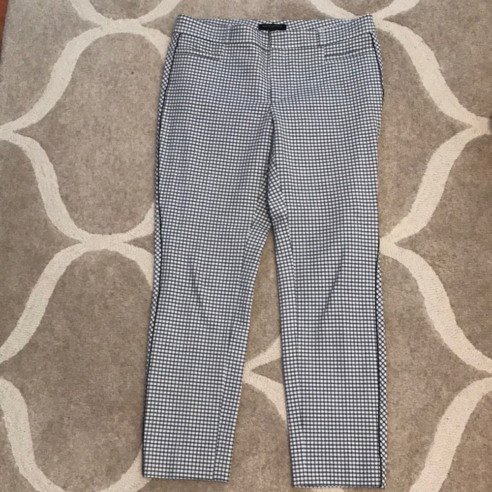 EUC Banana Republic Sloan plaid Pants 8